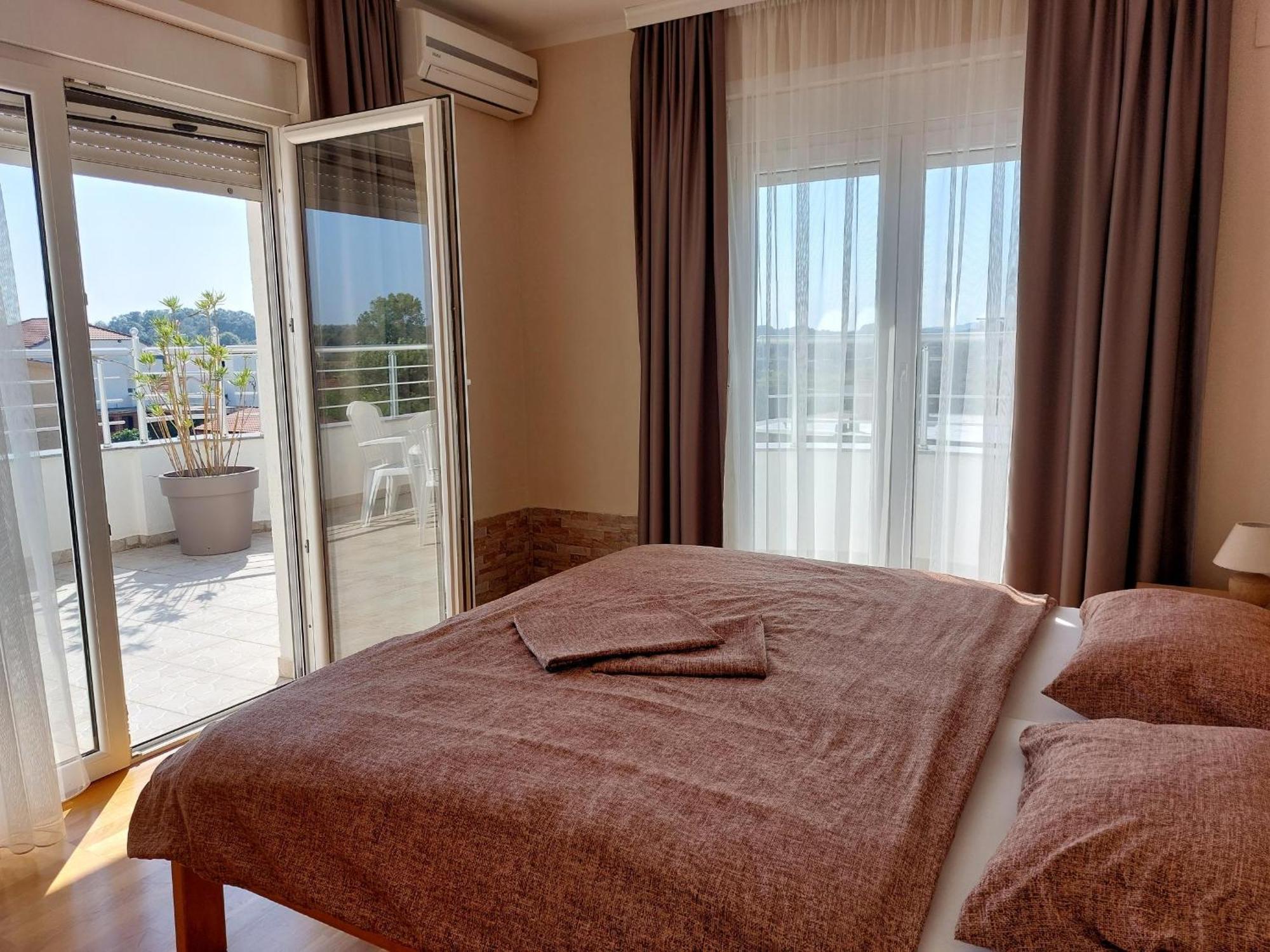 "House Muenster" Bed&Breakfast - Ulcinj Donji Stoj Szoba fotó