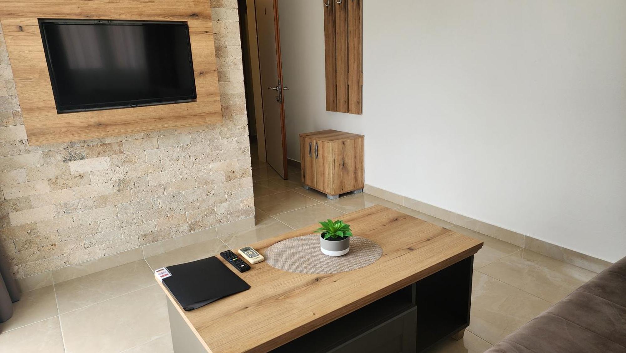 "House Muenster" Bed&Breakfast - Ulcinj Donji Stoj Szoba fotó